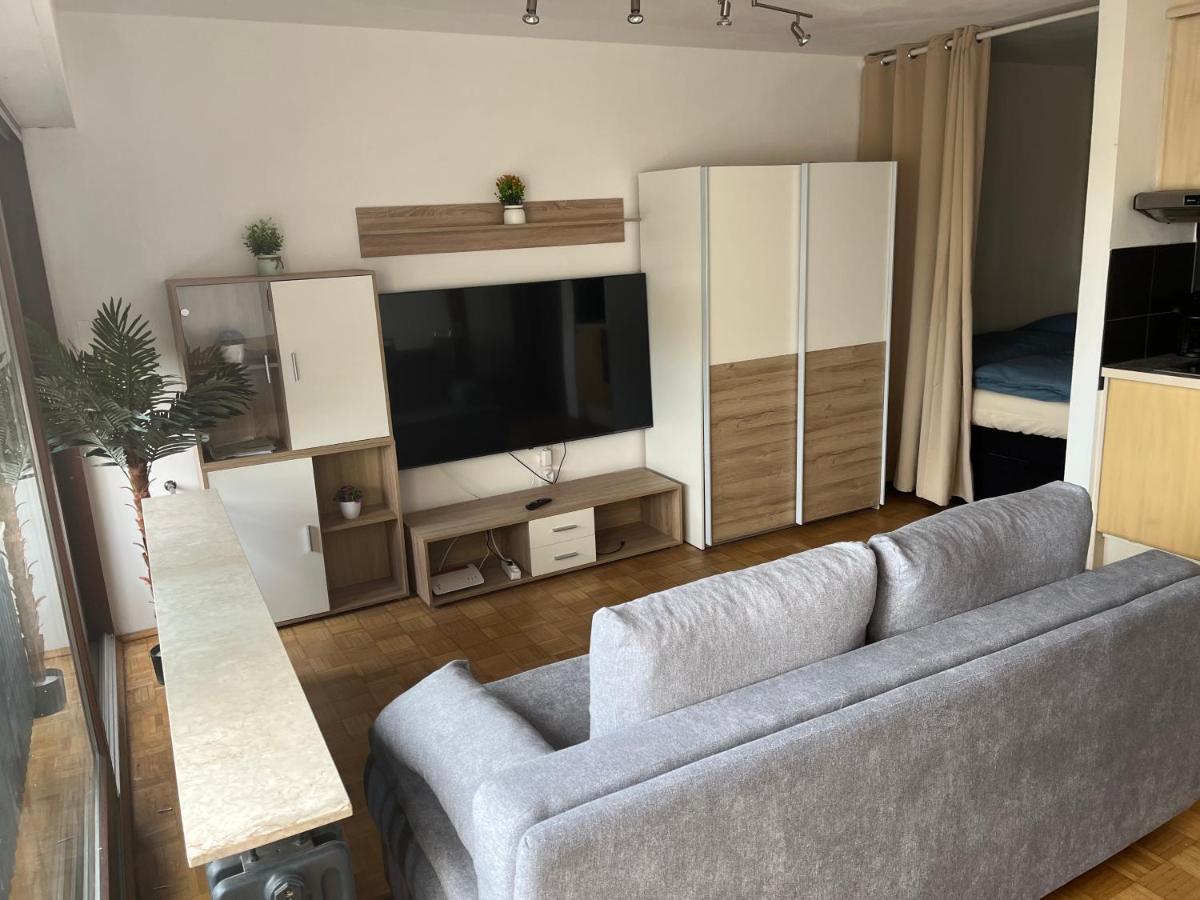 Apartment Naehe Hauptbahnhof Und Innenstadt Würzburg Buitenkant foto
