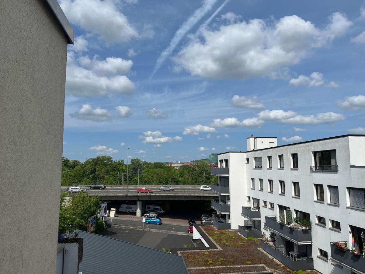 Apartment Naehe Hauptbahnhof Und Innenstadt Würzburg Buitenkant foto
